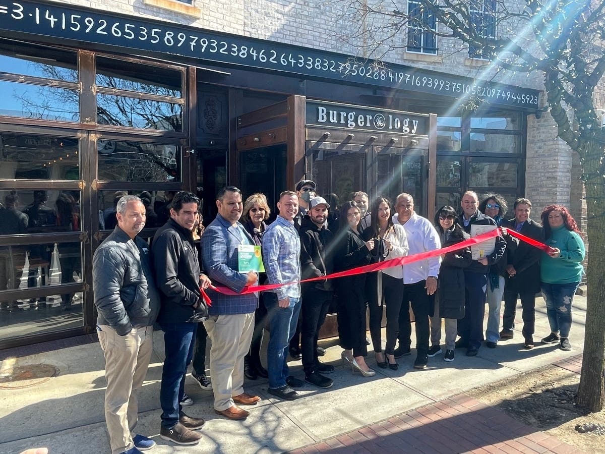 Burgerology held its Farmingdale grand opening on Monday.