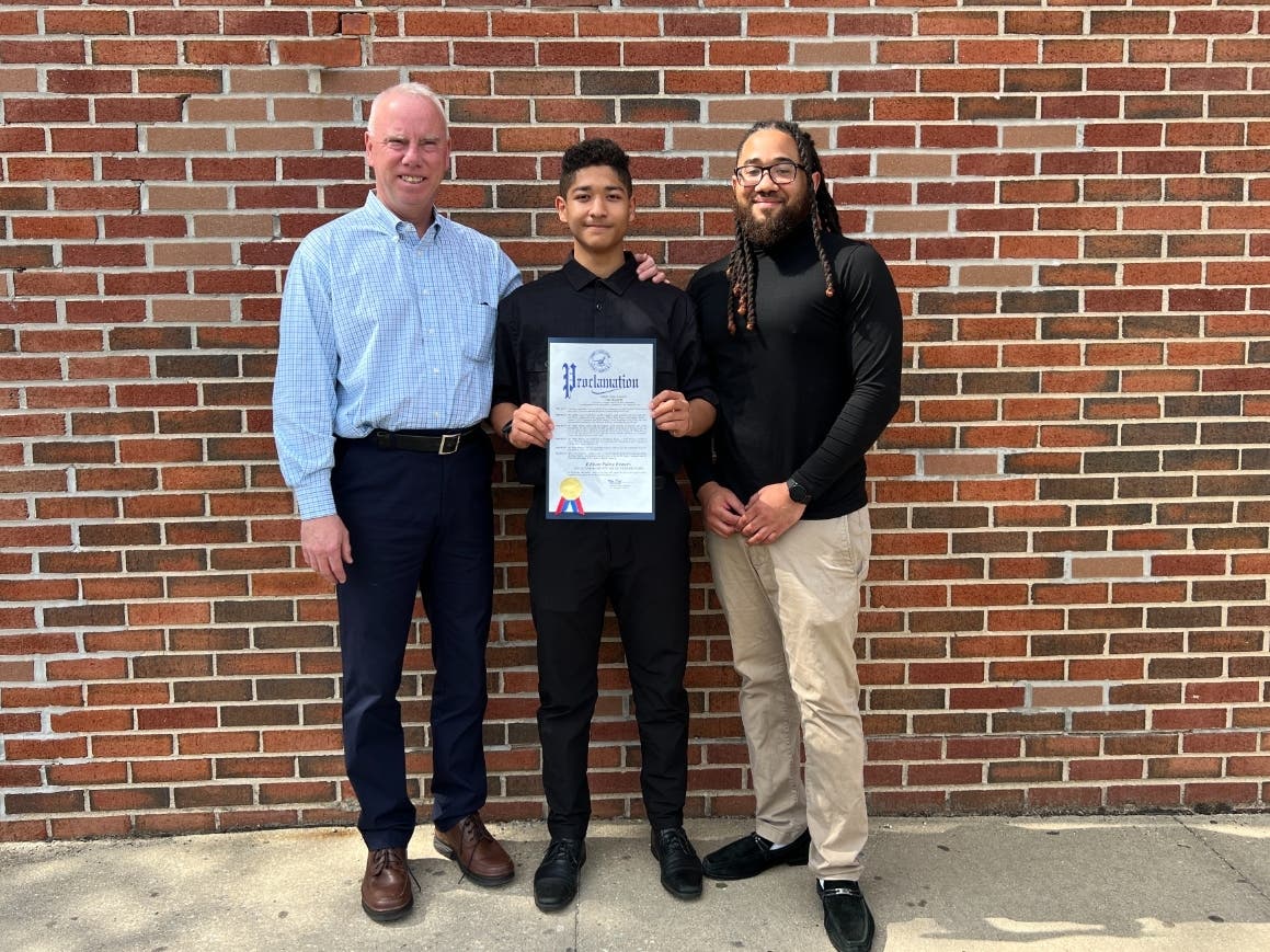 News small post card thumbnail