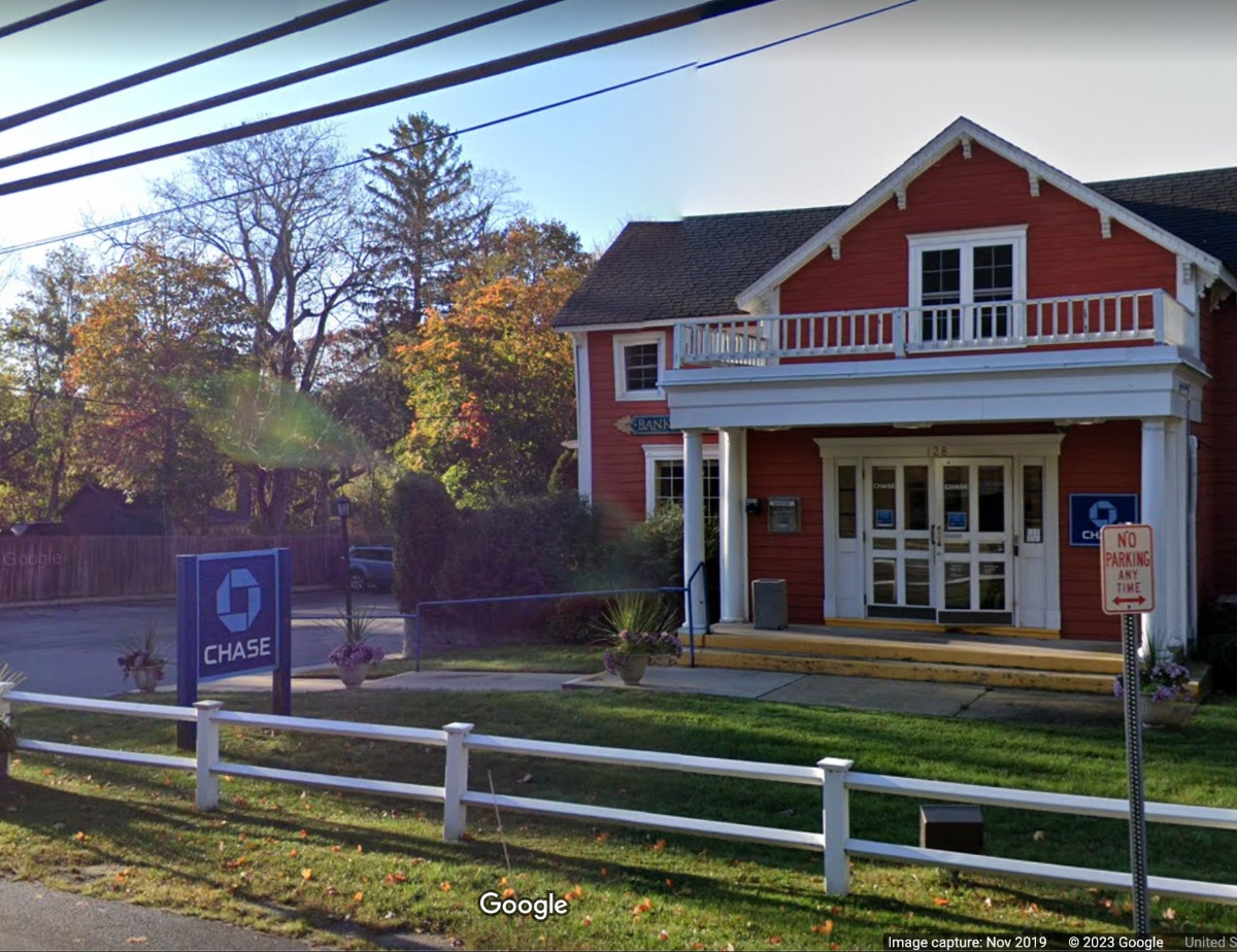 A woman tried to rob a Chase Bank in Yaphank on Monday morning, Suffolk police said.