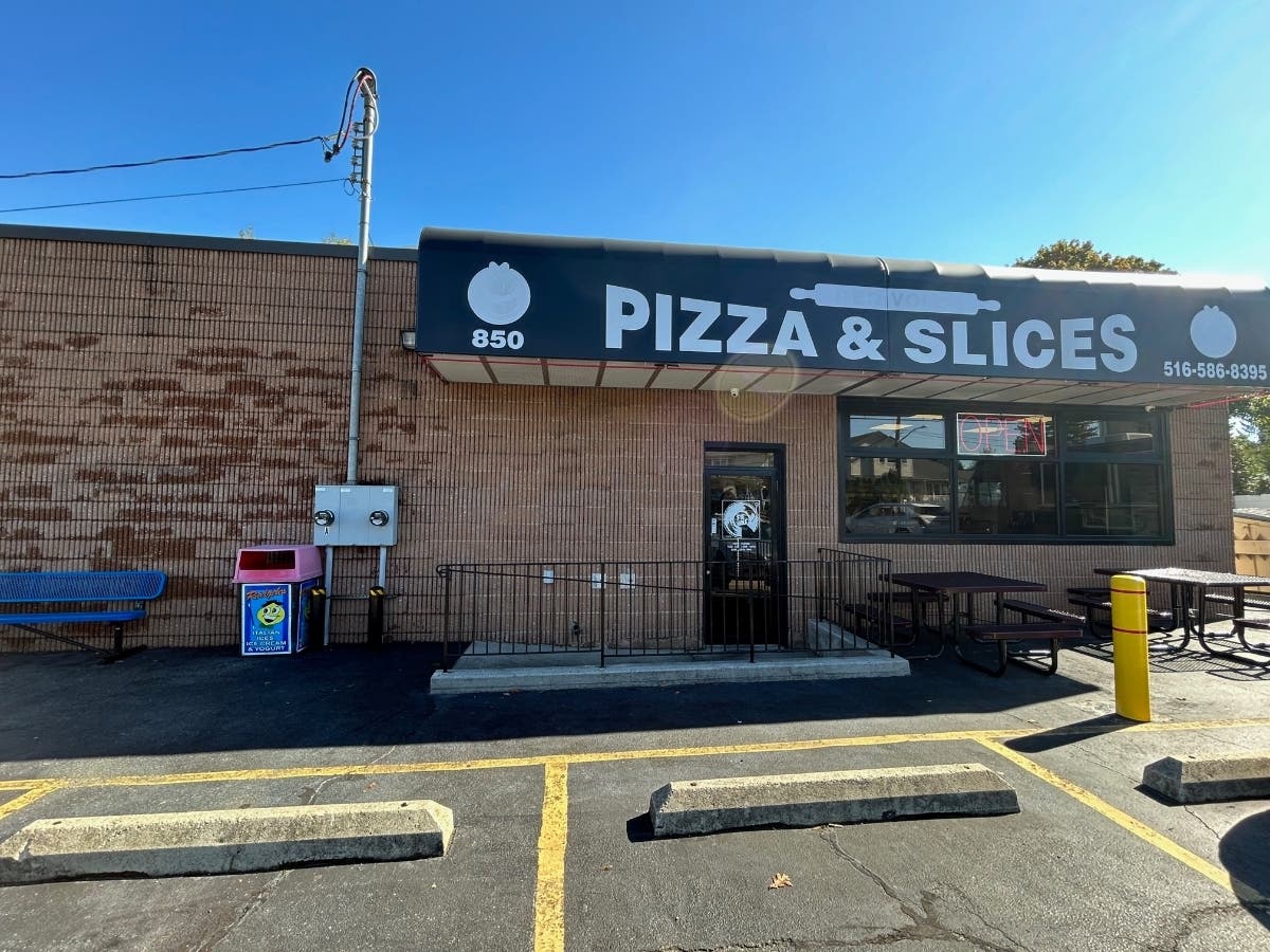 The Pie Hole of Farmingdale, owned by chef Marc Bynum, has closed.