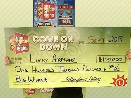 A scratch ticket purchase provided profitable for an Edgewater mom who popped into a convenience store on the way home from an outing with her toddler.