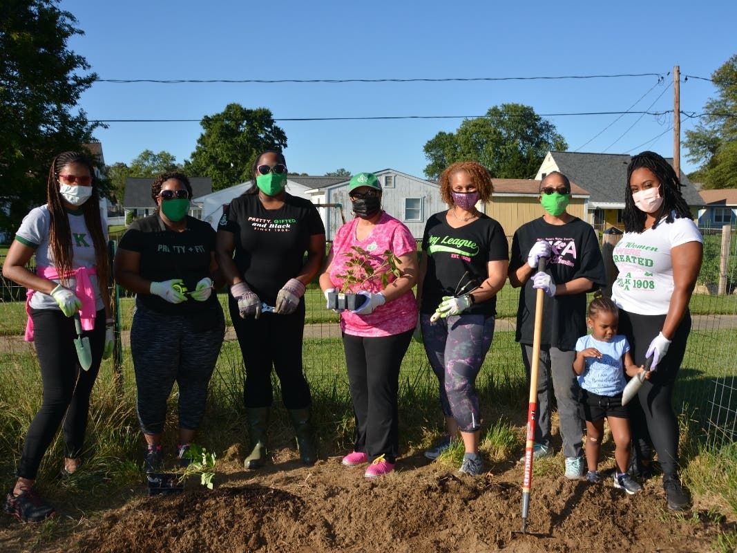 The sorority members planted, harvested and delivered the potatoes to Elizabeth House for distribution.