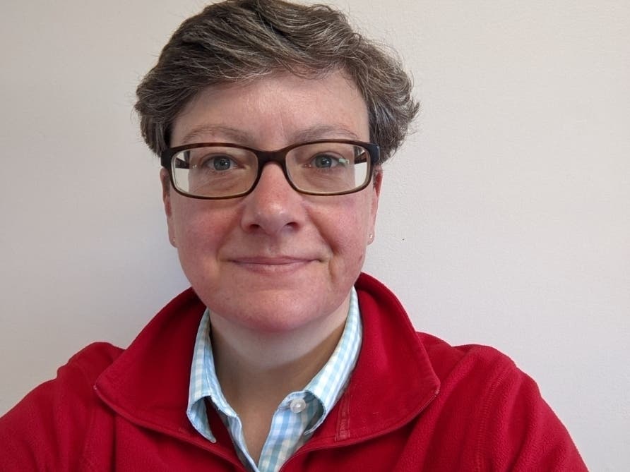 The Board of Town Commissioners consists of five members who are elected to four-year terms. At the second meeting in November of each year, the commissioners elect a member to serve as chair and vice chair of the Board of Town Commissioners.