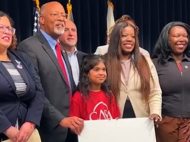Ten-year-old Prince George’s Co. resident Liliana Ramirez joined Prince George’s Co. Executive Aisha Braveboy at her news conference where she signed an executive order establishing immediate moratorium on any proposal using property as an ICE facility.