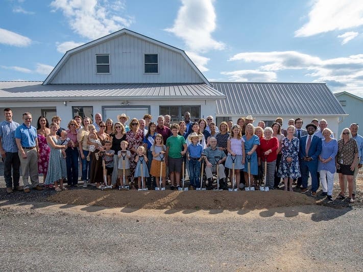 There will be a teaching and demonstration kitchen to support agricultural education, local food programming and opportunities to connect farmers and the community, as well as a state-of-the-art meeting rooms to host meetings, workshops and training.