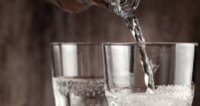 Sparkling Water a Cancer Risk? Oncologists Weigh In On the Recent Social Media Buzz