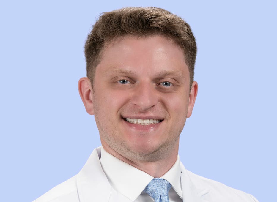 New spine specialist joins Coastal Orthopedics