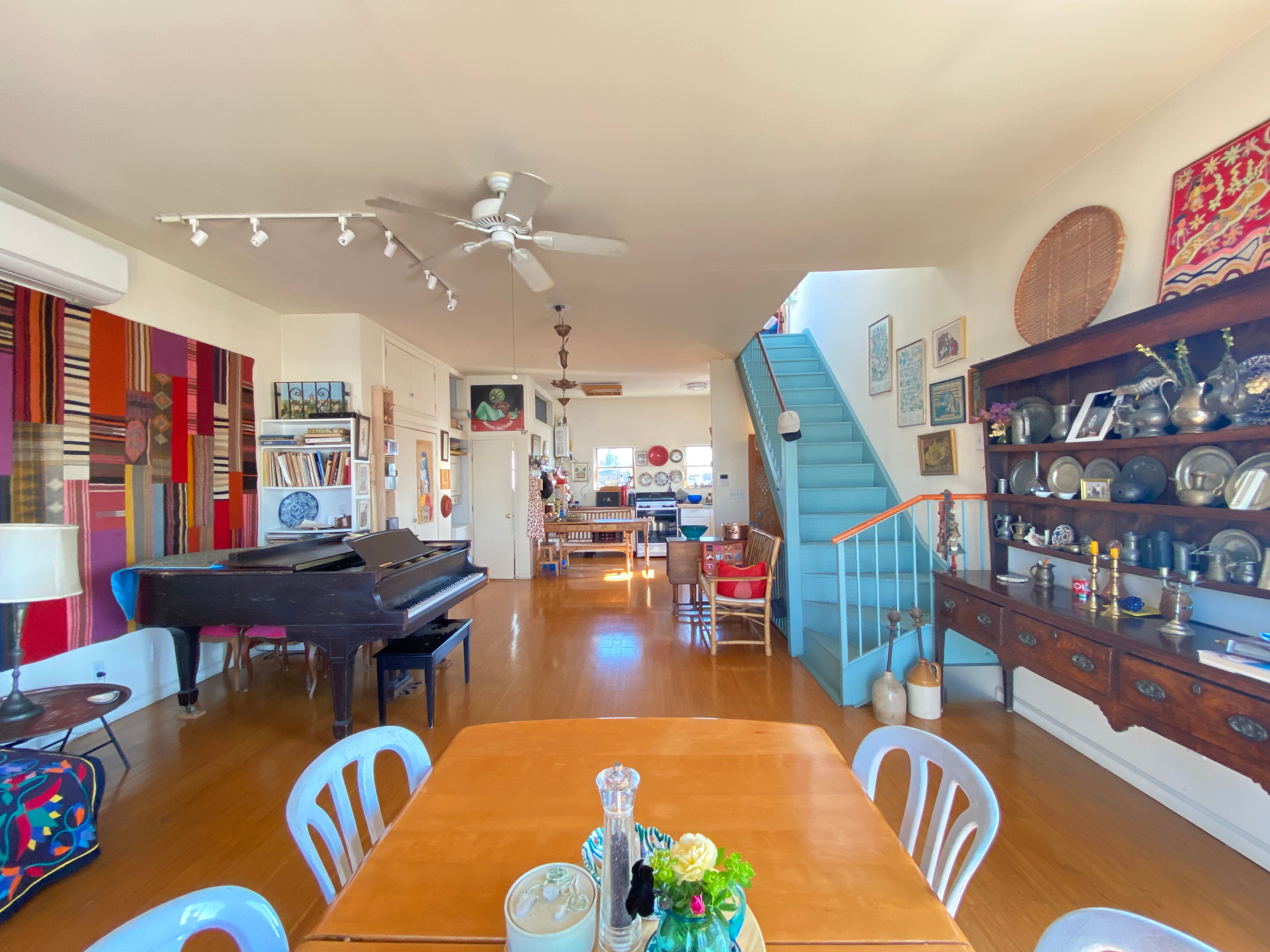 Short-term Studio Loft Rental Gem in the Columbia St Waterfront District!