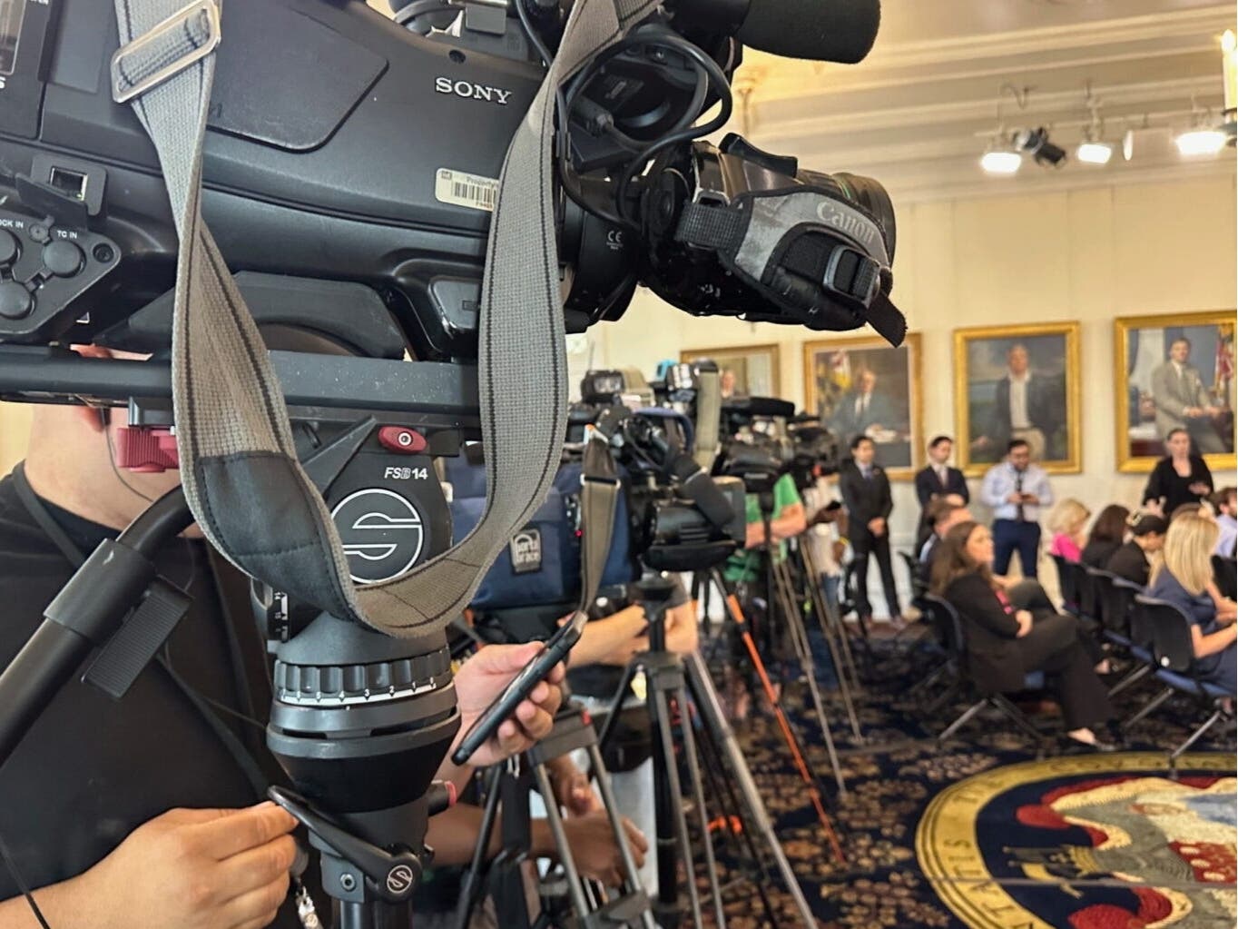 News small post card thumbnail