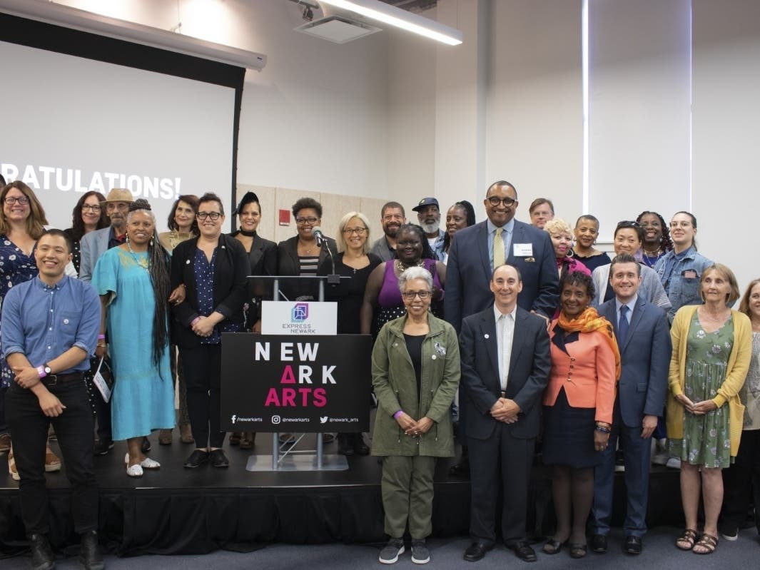 Executive Director, Jeremy Johnson and Board Vice President, Marcy Depina with 2019-2020 ArtStart and PARTNER Grantees