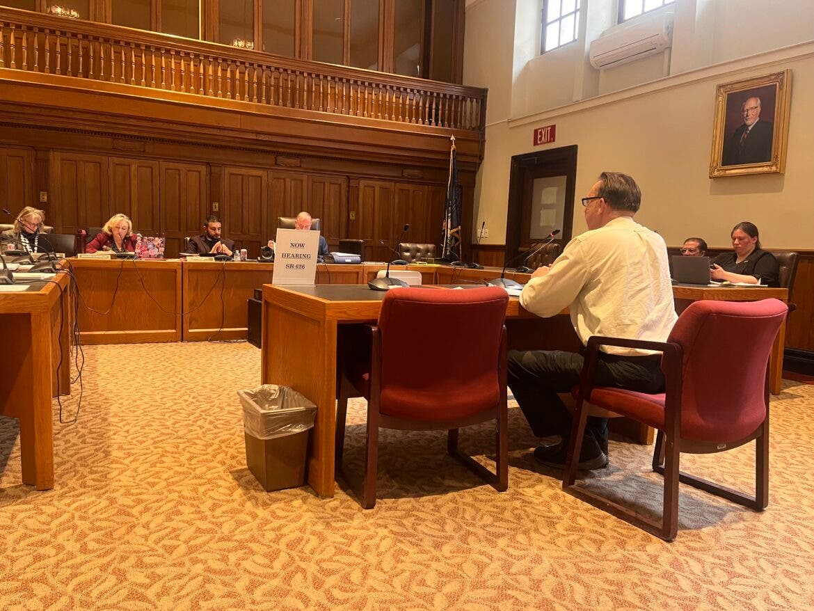 Mark Hayward, from the New England First Amendment Coalition, speaks before the Senate Judiciary Committee in opposition to Senate Bill 626.