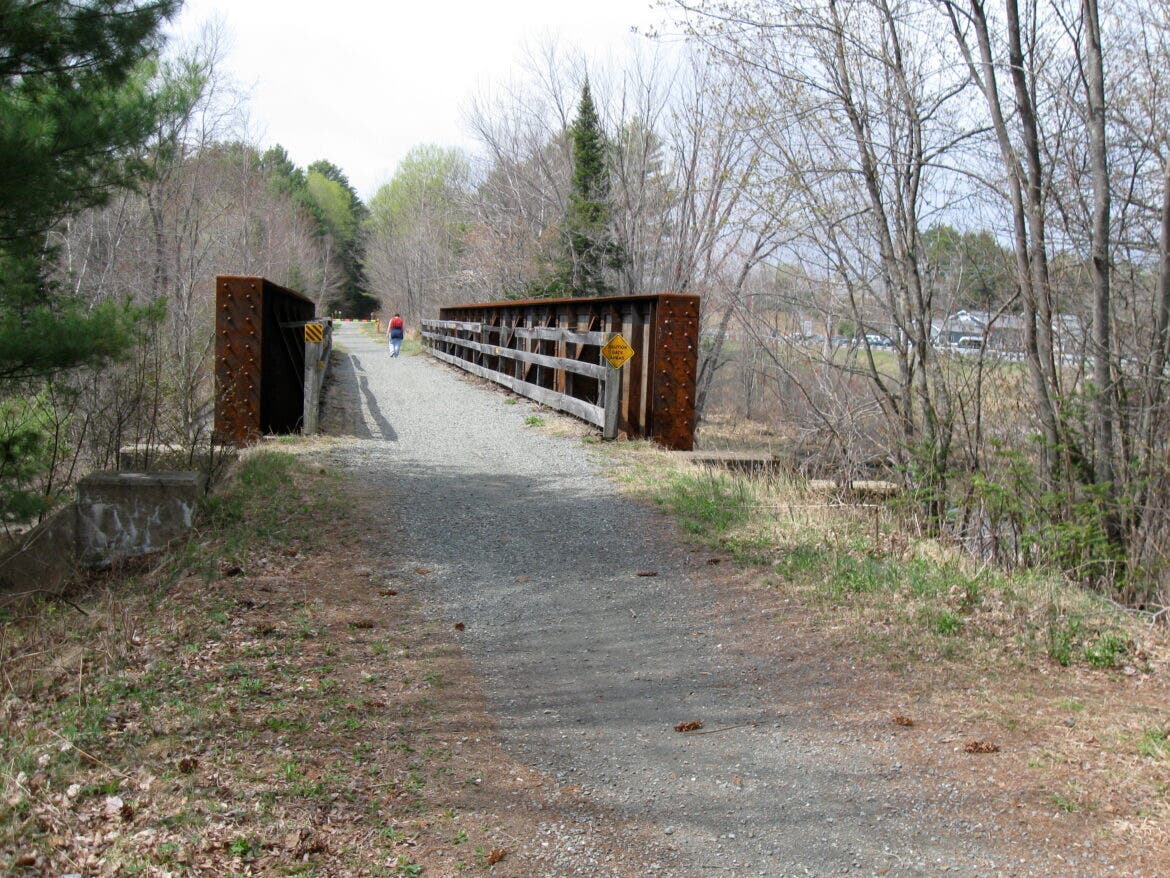 The Northern Rail Trail photo by Ken Gallager at en.wikipedia