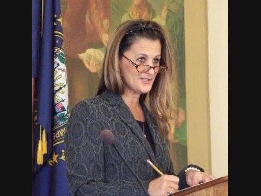 Senate Clerk Tammy Wright