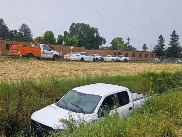 Scene of crash following the chase of retail theft suspects in Santa Rosa, May 4, 2026.
