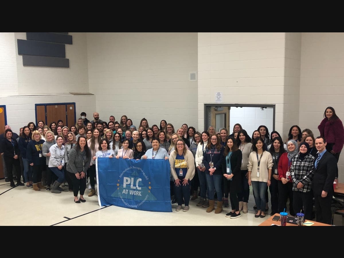 Oak Ridge teachers and staff celebrate recognition of PLC designation
