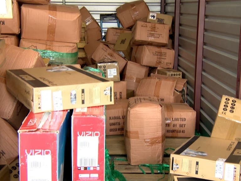  Police in south suburban Markham say a “sophisticated” retail theft ring was busted Tuesday.