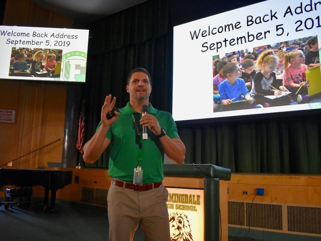 Superintendent Paul Defendini