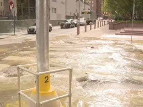 Crews Working To Repair Water Main Break In Center City | Philadelphia ...