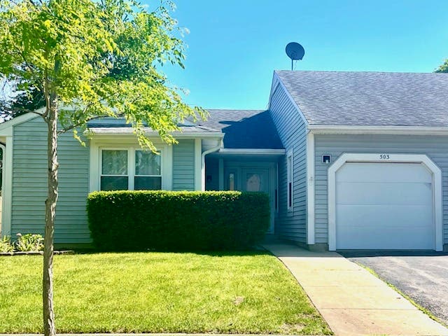 Duplex Ranch on tree-lined quiet street!