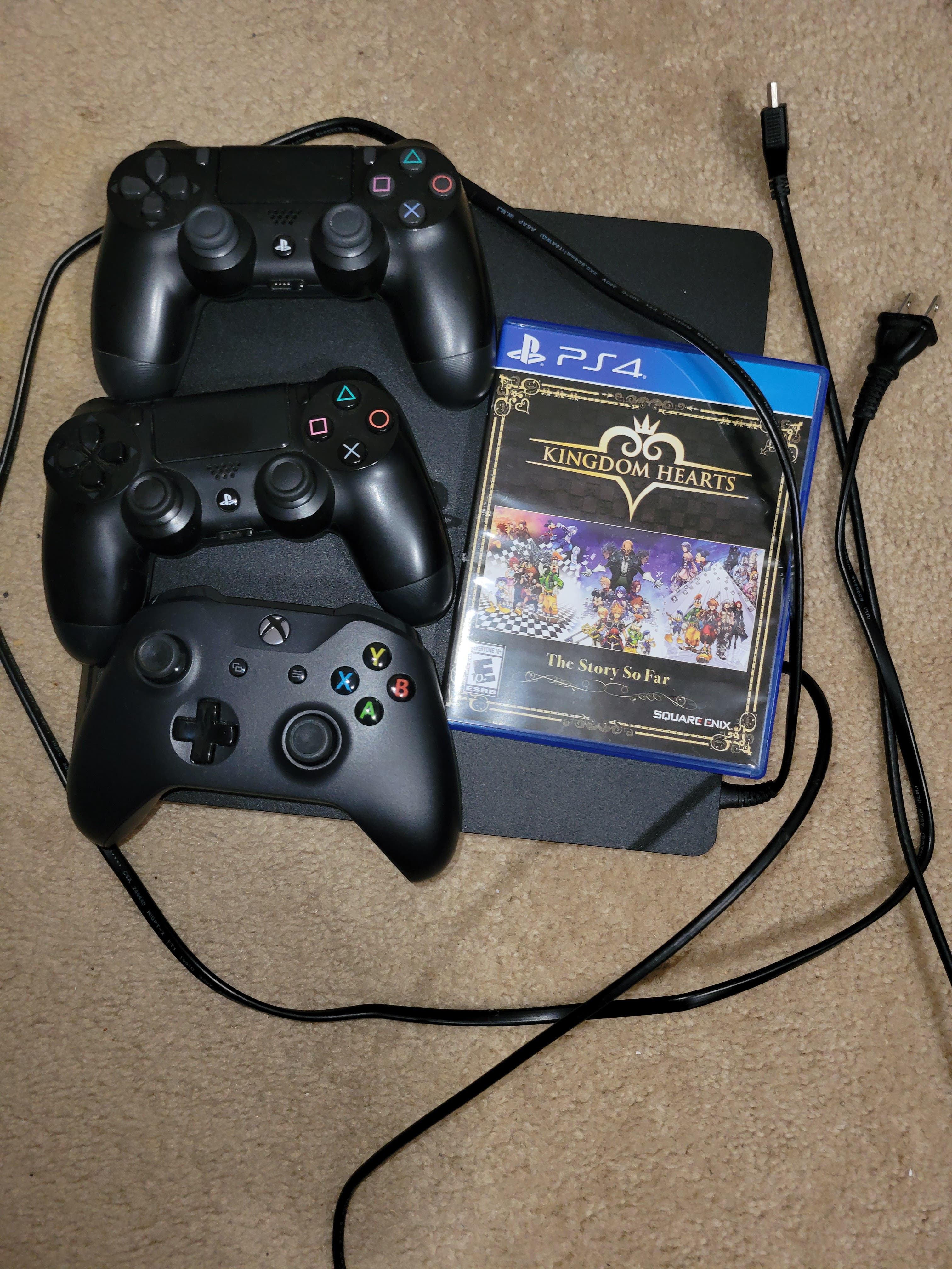 1TB PS4 Slim Disc Edition Console Bundle (3 Controllers & Games)