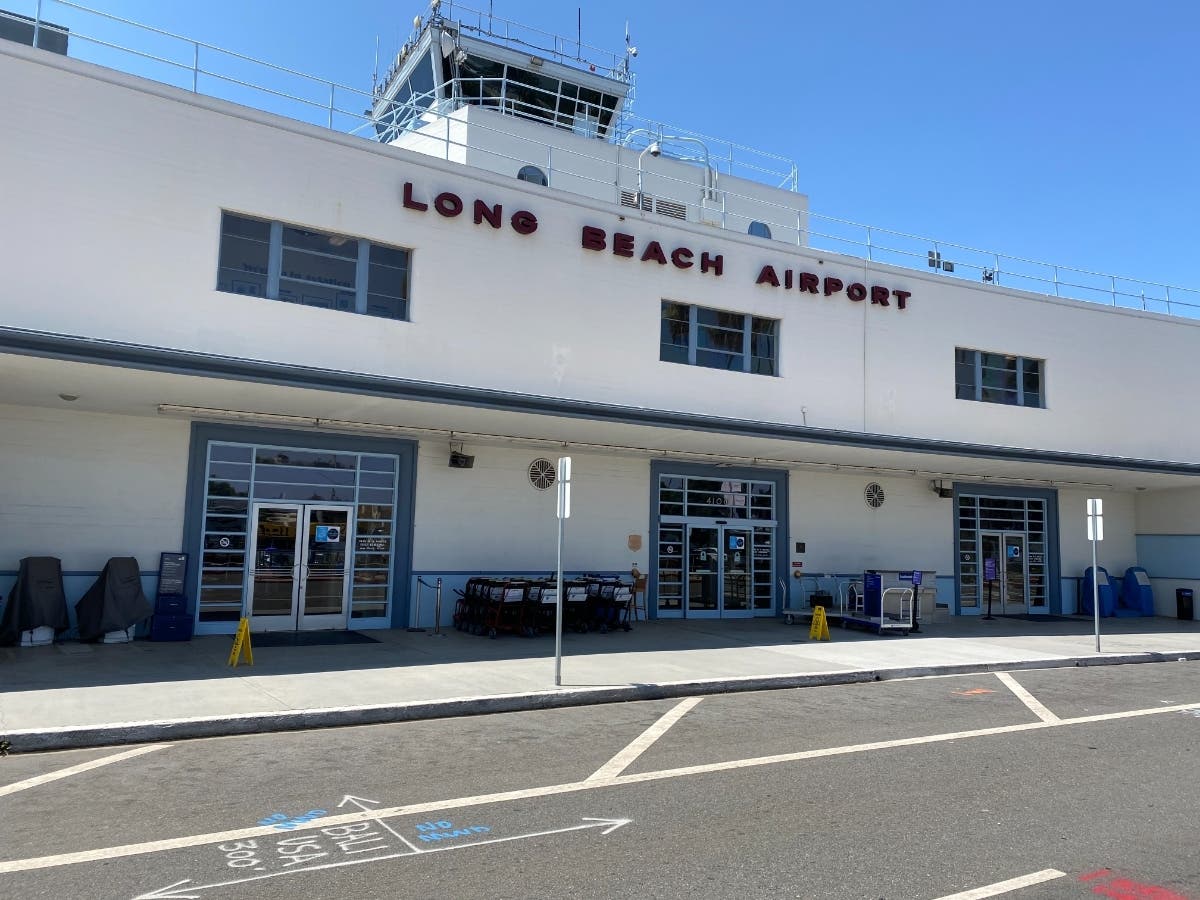It's been more than a decade since Alaska Airlines served Long Beach.