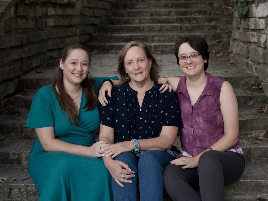 (From left to right) Isabella, Greta, and Brianna Mckenna