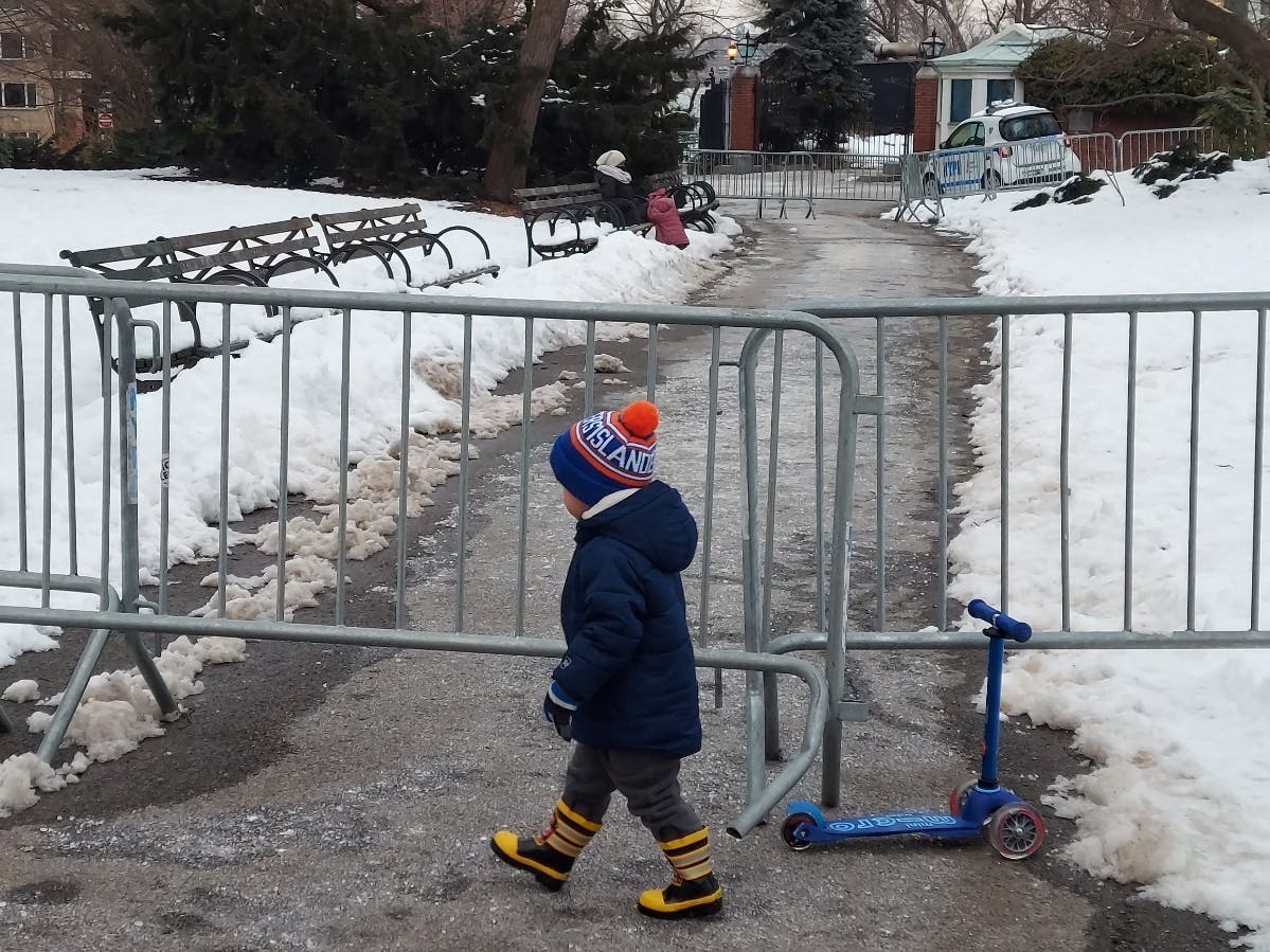 "Any place where there’s protests, there’s always going to be complaints," Mayor Bill de Blasio said of the barricades in Carl Schurz Park.