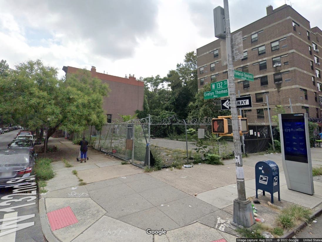 The 89,000-square-foot lot at the corner of Frederick Douglass Boulevard and West 132nd Street has been vacant since at least 2008. It will be redeveloped into an eight-story, 52-unit apartment building.