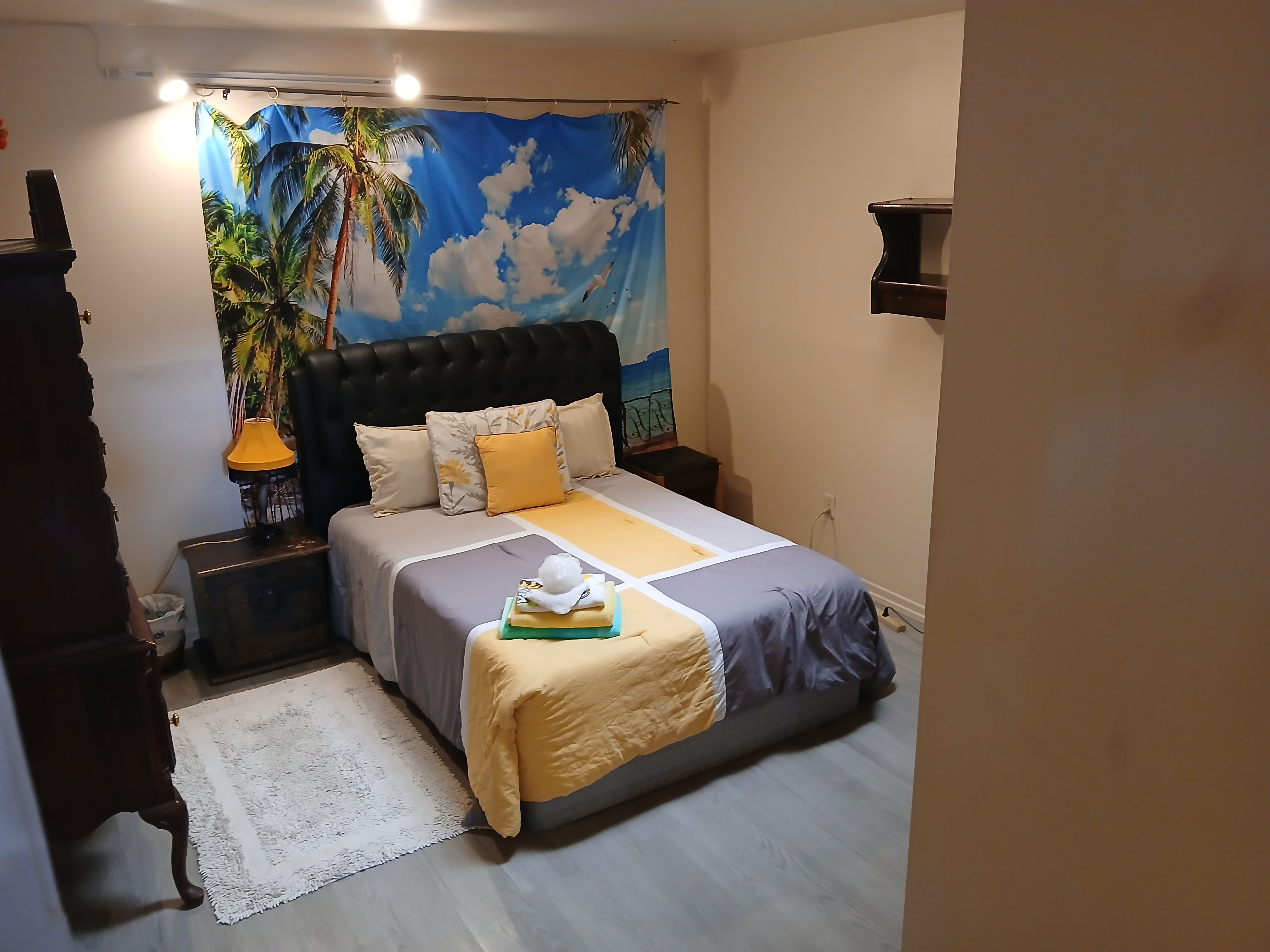 Private room for rent 