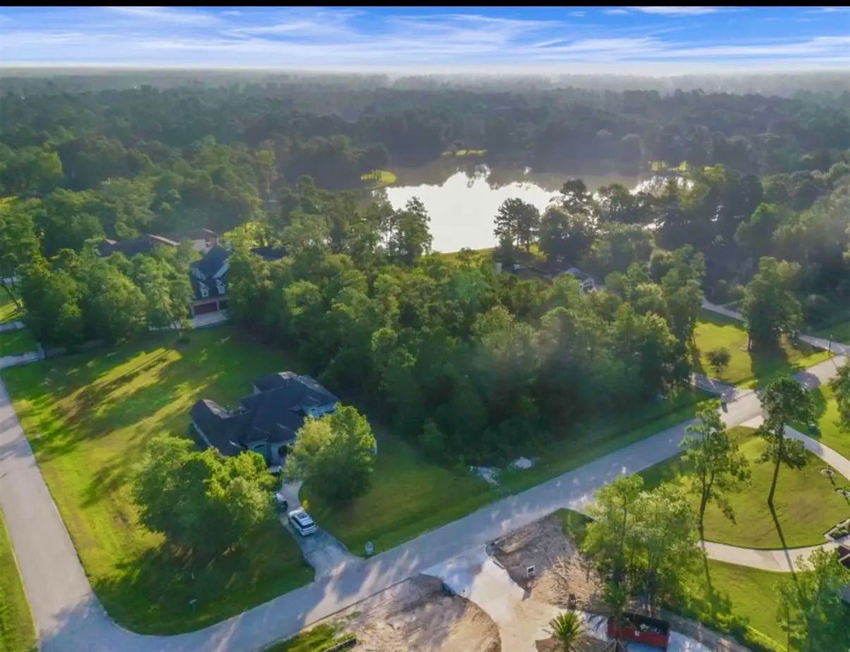 Water View Lot  In Benders Landing Spring, TX