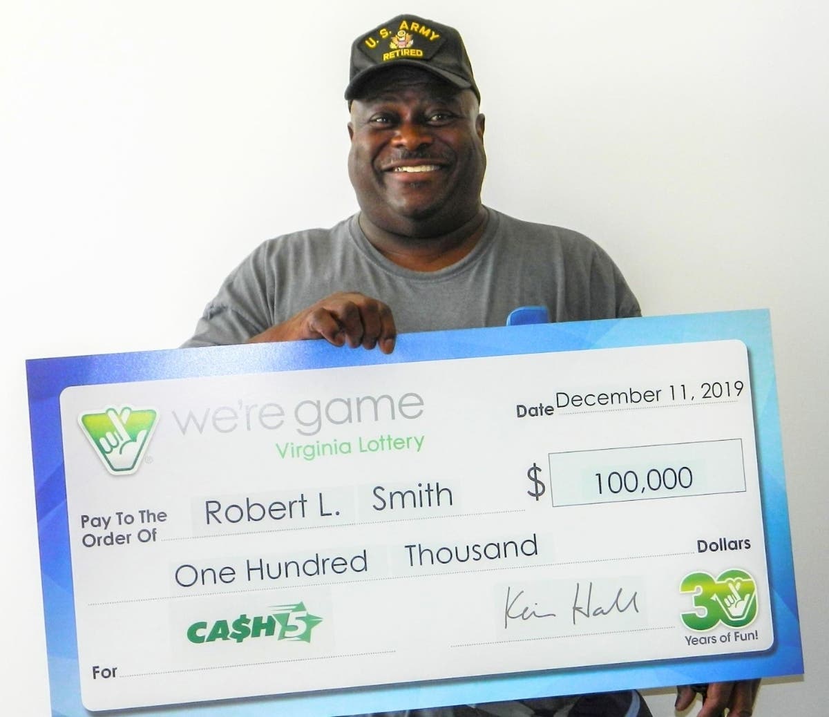 Robert Smith of Dale City won $100,000 in the Virginia Lottery’s Cash 5 game.
