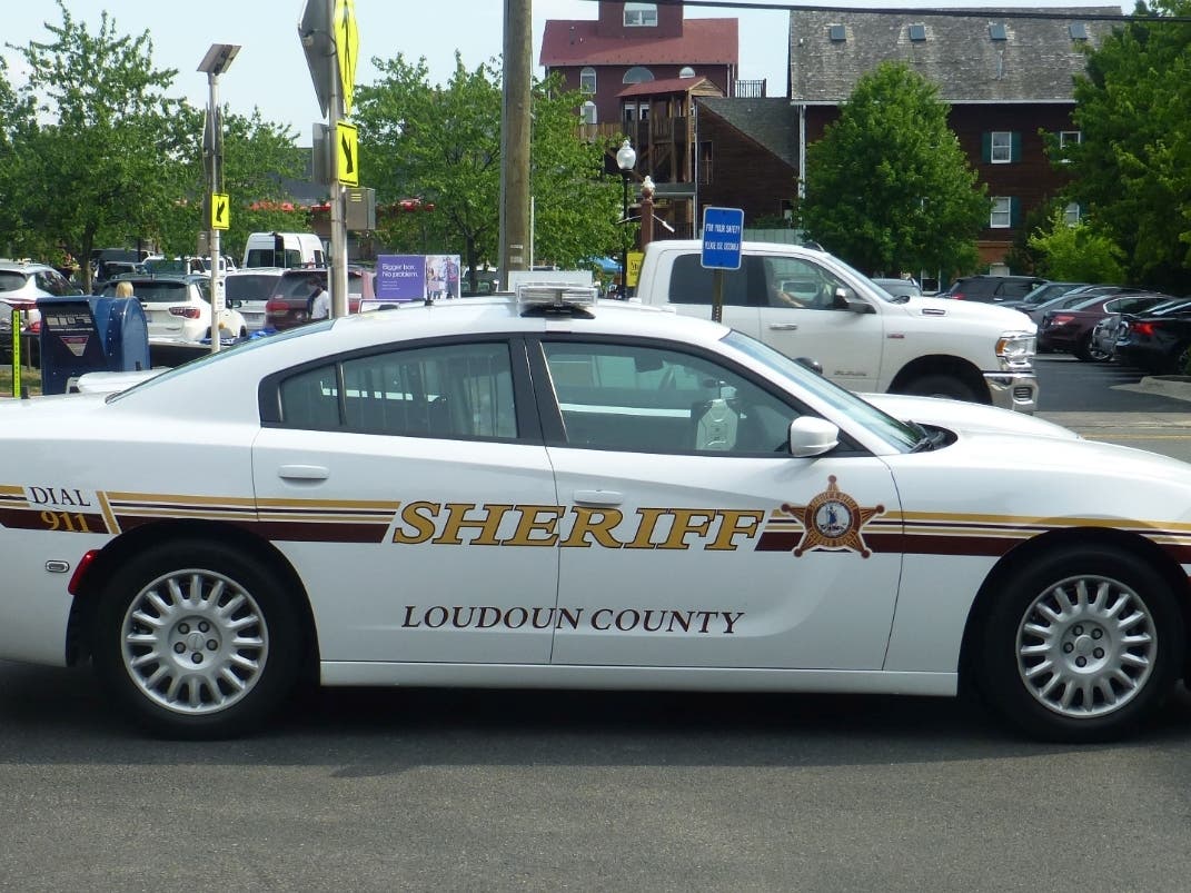The victim reportedly started videotaping a man and a woman who witnesses told the LCSO were making threatening comments.