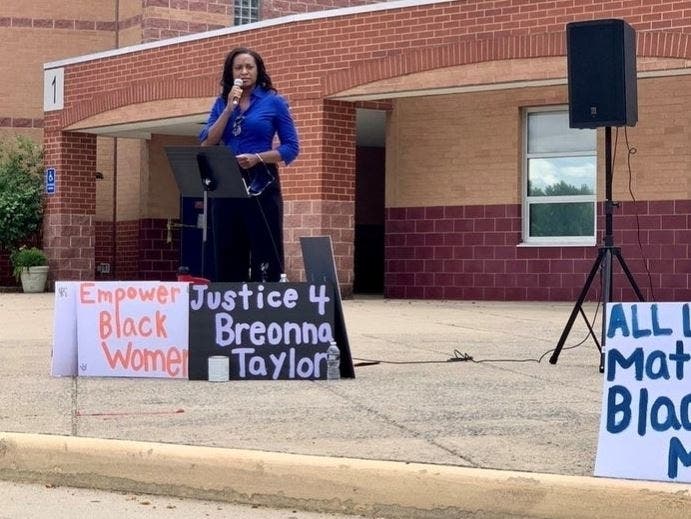 News small post card thumbnail