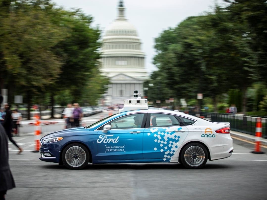 Ford’s Autonomous Vehicle team in D.C. wanted to use National Autonomous Vehicle Day, which falls on May 31, as an opportunity to bring some joy to 20 dialysis clinic patients at Children’s National Hospital during their daily treatment.