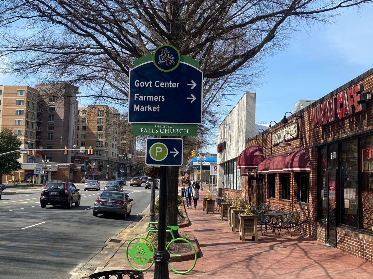 A total of 42 wayfinding signs were installed in the City of Falls Church. The signs point drivers to City Hall, downtown, Eden Center, State Theatre, public parking and other sites.