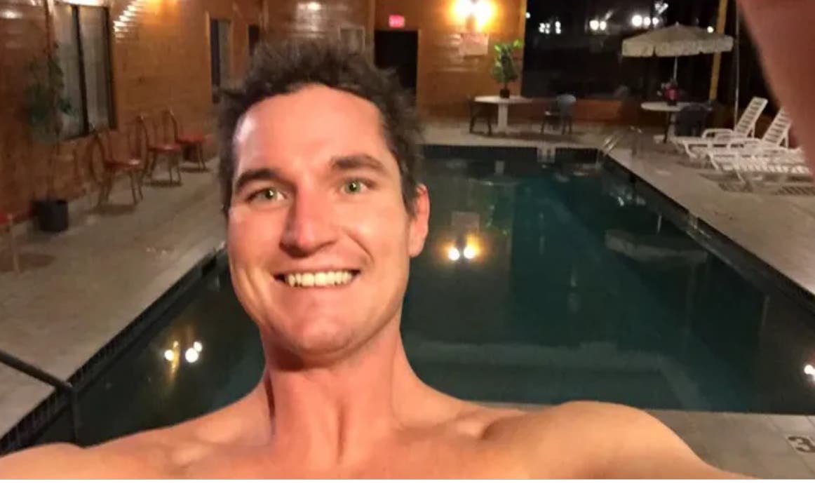 In Loving Memory of Alex Jan – Funeral Fundraiser