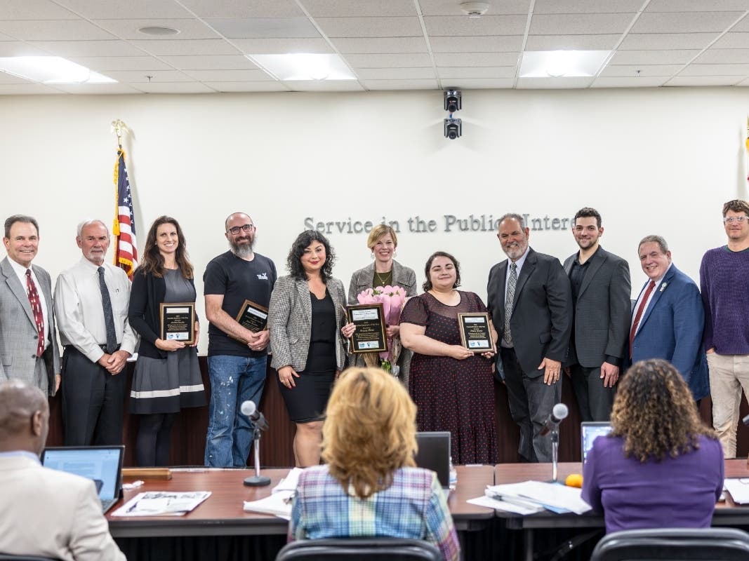 News small post card thumbnail