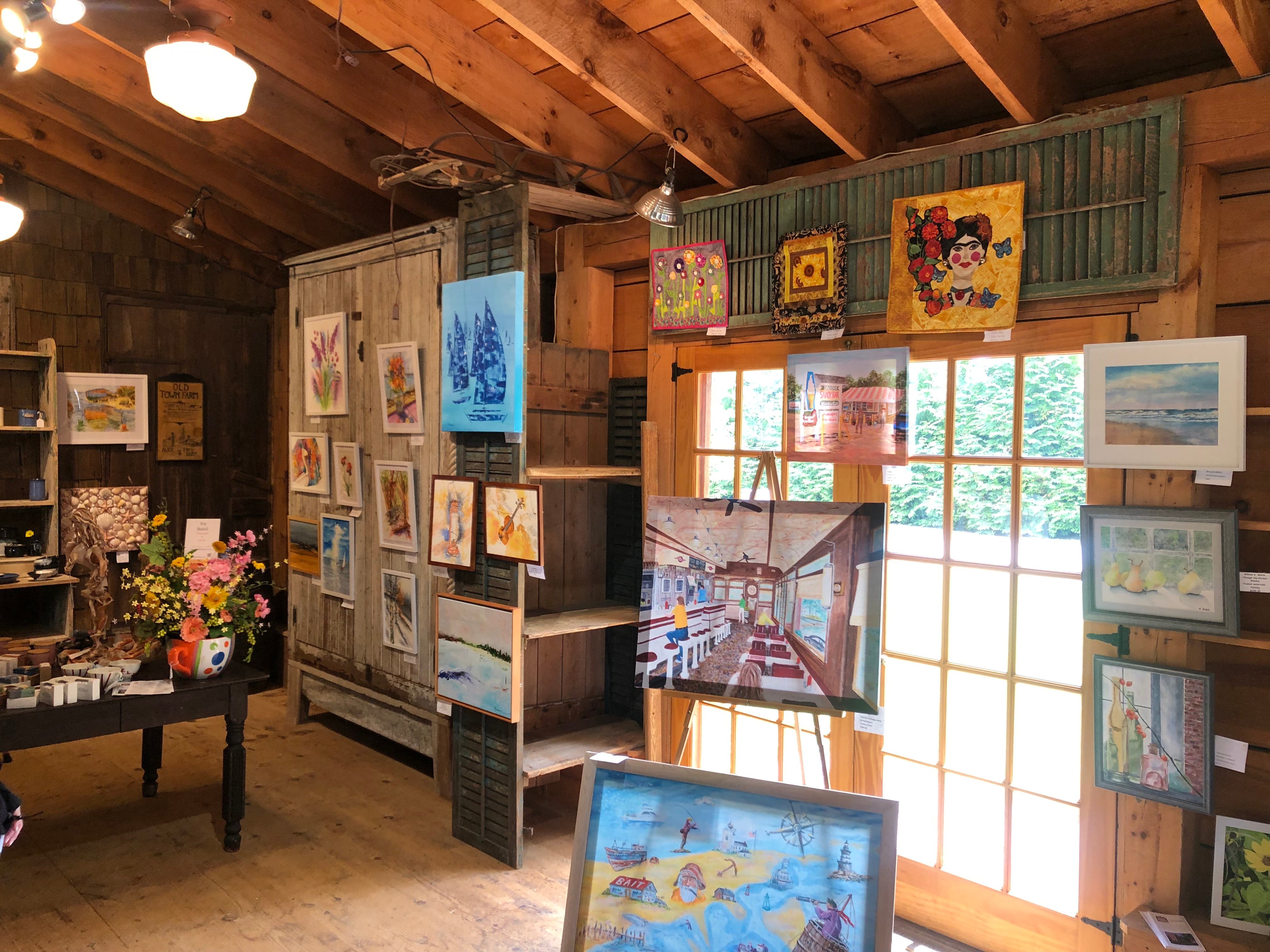 Art @ Dart's Historic Barn