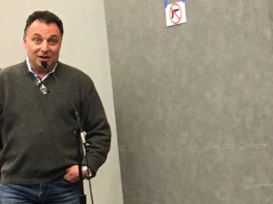 Former Elmhurst Mayor Pete DiCianni, now a DuPage County Board member, speaks out for a traffic light at Diversey Avenue and York Street. 