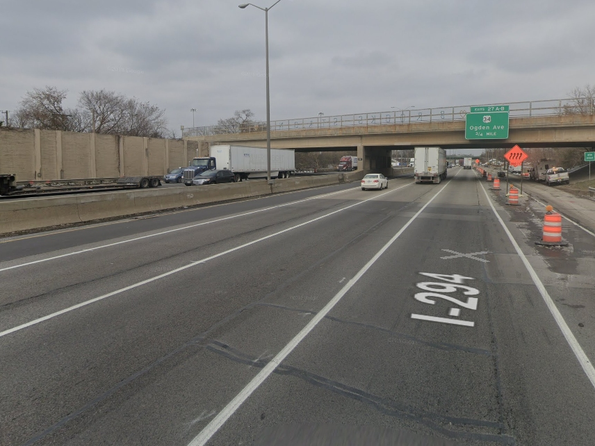 The Illinois Tollway plans to build a new pedestrian bridge near 47th Street over Interstate 294. 