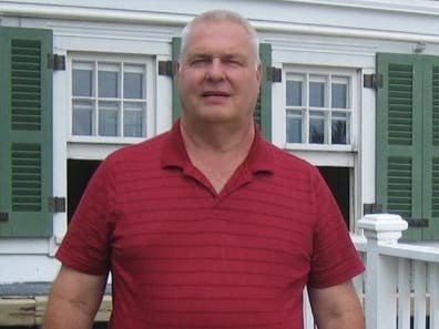 Norbert Tamos is a candidate for Darien Ward 7 alderman. 