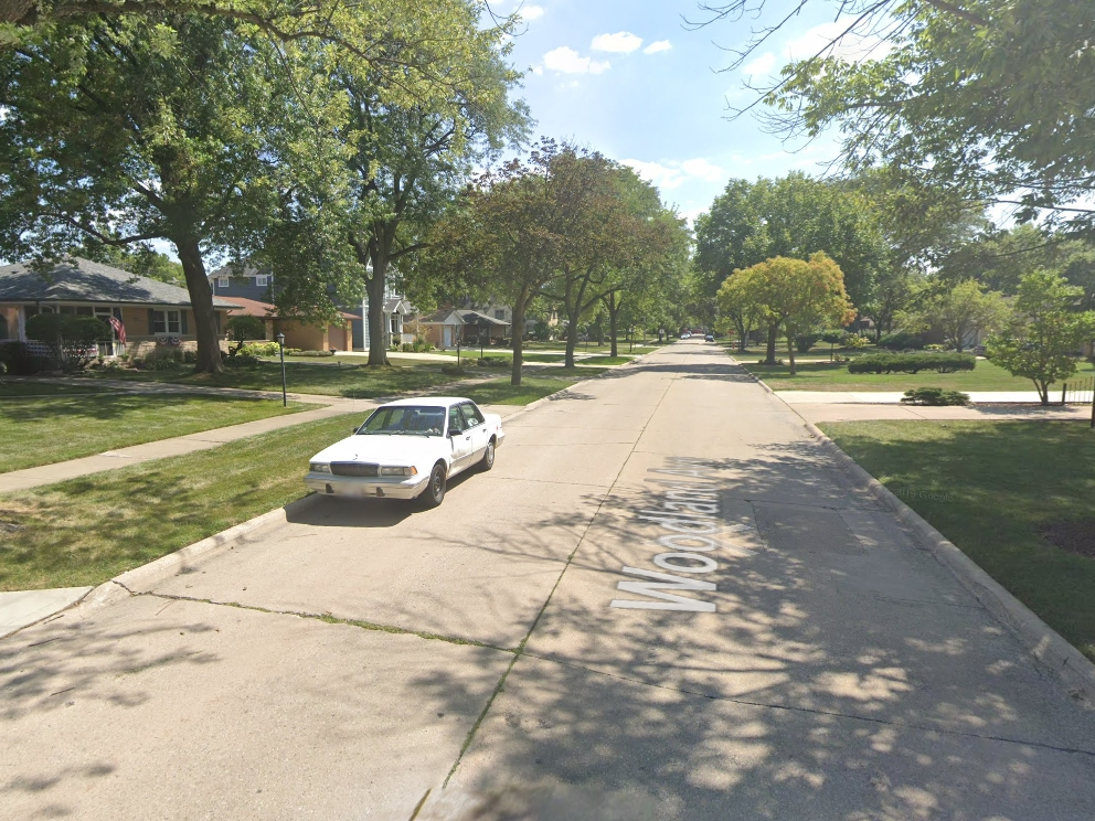 The Forest Hills neighborhood in Western Springs has a patchwork of homes with sidewalks and those without.