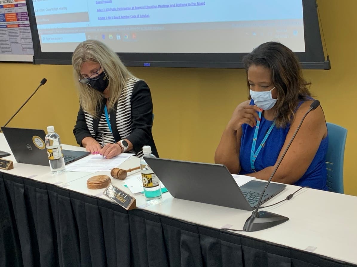 Terri Walker (right), president of the Hinsdale High School District 86 board, said Thursday teachers were disappointed in a tweet by a district-hired consultant that was perceived as anti-police. She is next to Superintendent Tammy Prentiss. 