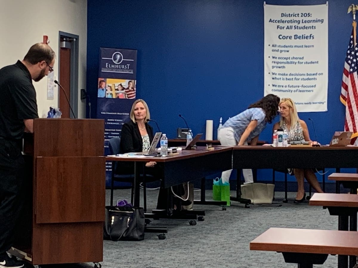 The Elmhurst School District 205 board violated state law when it closed its meeting to discuss a proposed intergovernmental agreement with the city of Elmhurst, the attorney general said Monday. 