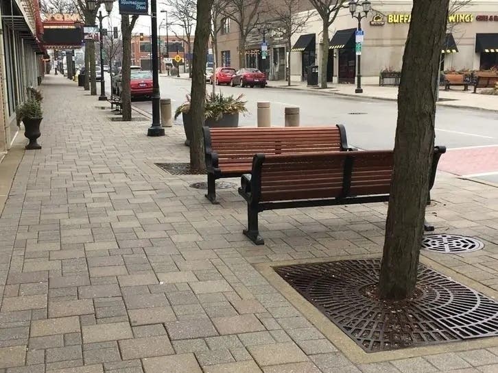 Elmhurst Mayor Scott Levin and Alderwoman Jennifer Veremis on Monday spoke up for workers who have faced belligerent customers on the issue of wearing masks.