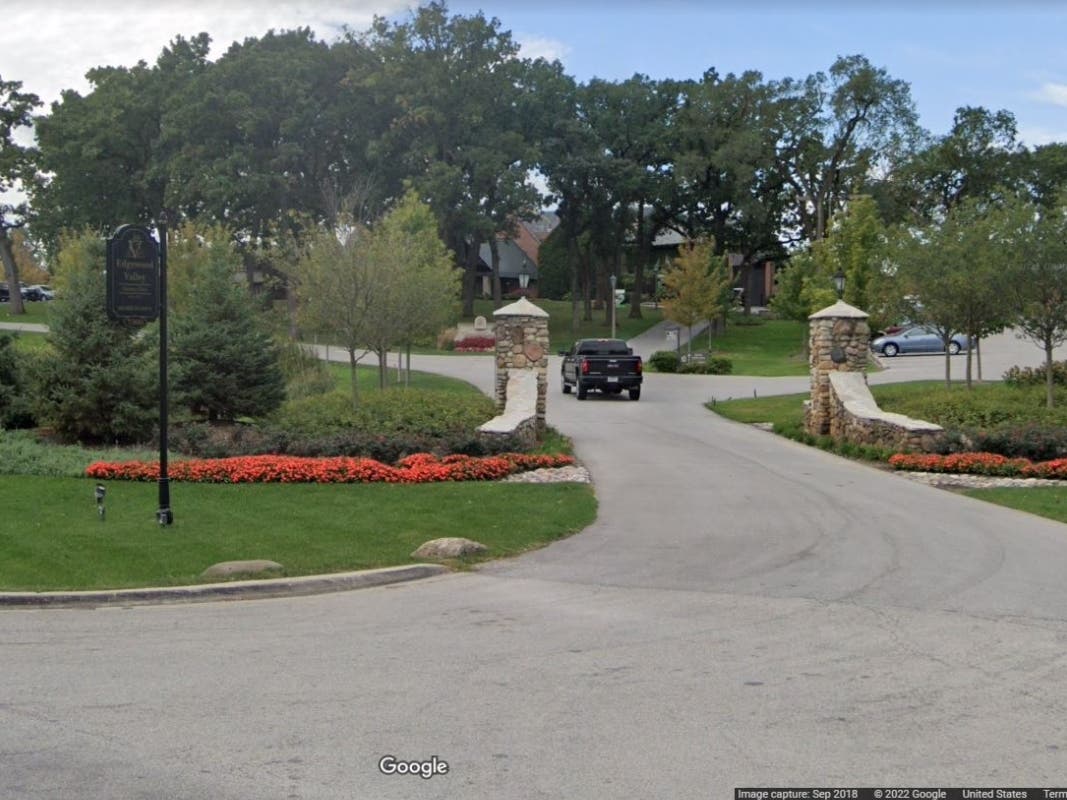 Members of Edgewood Valley Country Club in November overwhelmingly approved a proposal to annex its 170 acres to Burr Ridge. This would mean more tax income for the village, an official said. 