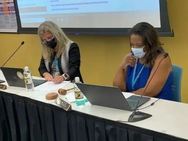 Tammy Prentiss (left), superintendent of Hinsdale High School District 86, was the target of a resident's complaint. Next to her is board President Terri Walker.  