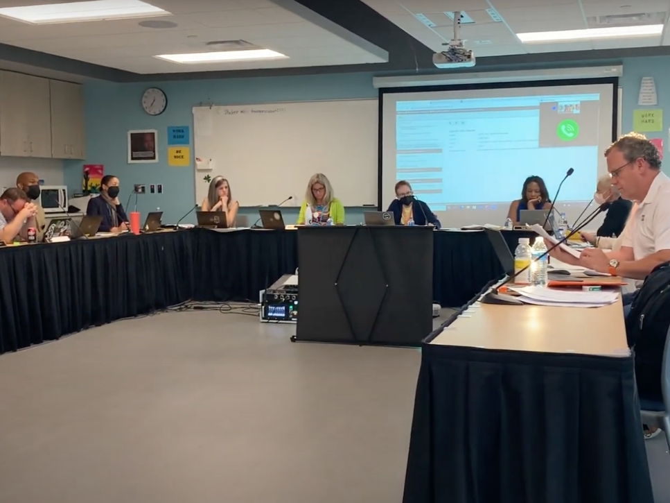 Members of the Hinsdale High School District 86 board argued Thursday over closed session minutes at its meeting Thursday. 