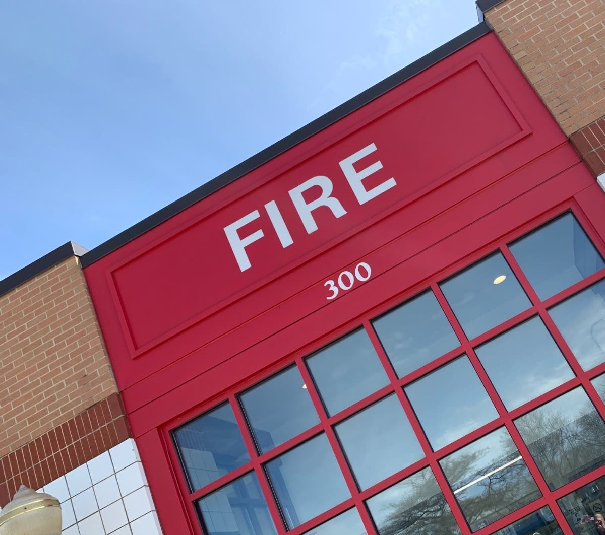 La Grange Fire Chief Steve Norvilas plans to resign Friday and will be replaced by Dan Reda, deputy chief of the Tinley Park Fire Department, the village president said Monday.