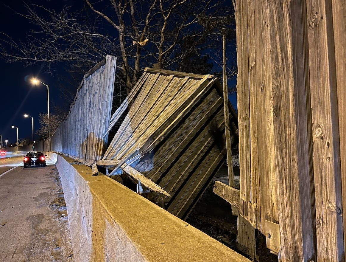 A sound wall next to Interstate 290 in Elmhurst posed a danger to drivers on Lake Street frontage, an alderman said in early March. The fence in question has since been removed. 